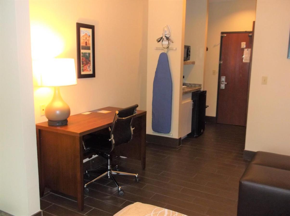 Comfort Inn & Suites Сегин Экстерьер фото