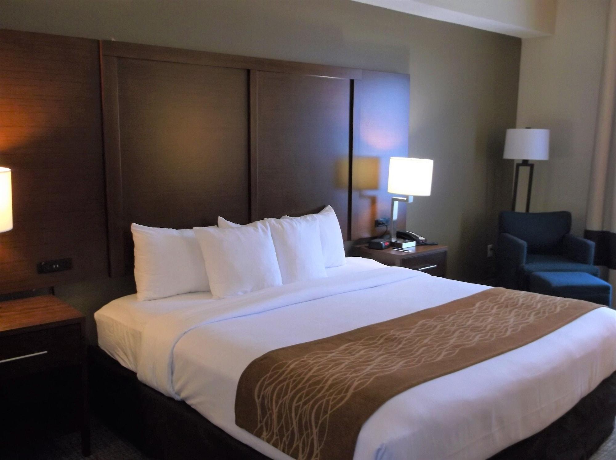 Comfort Inn & Suites Сегин Экстерьер фото