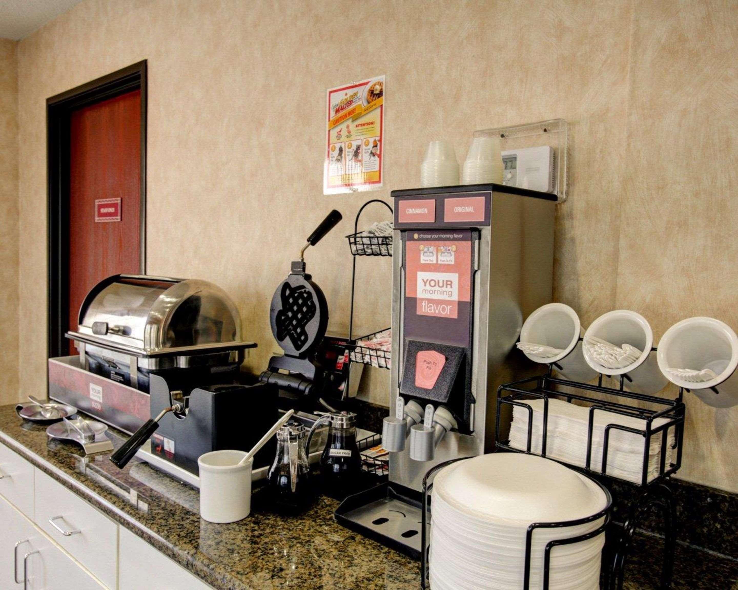Comfort Inn & Suites Сегин Экстерьер фото