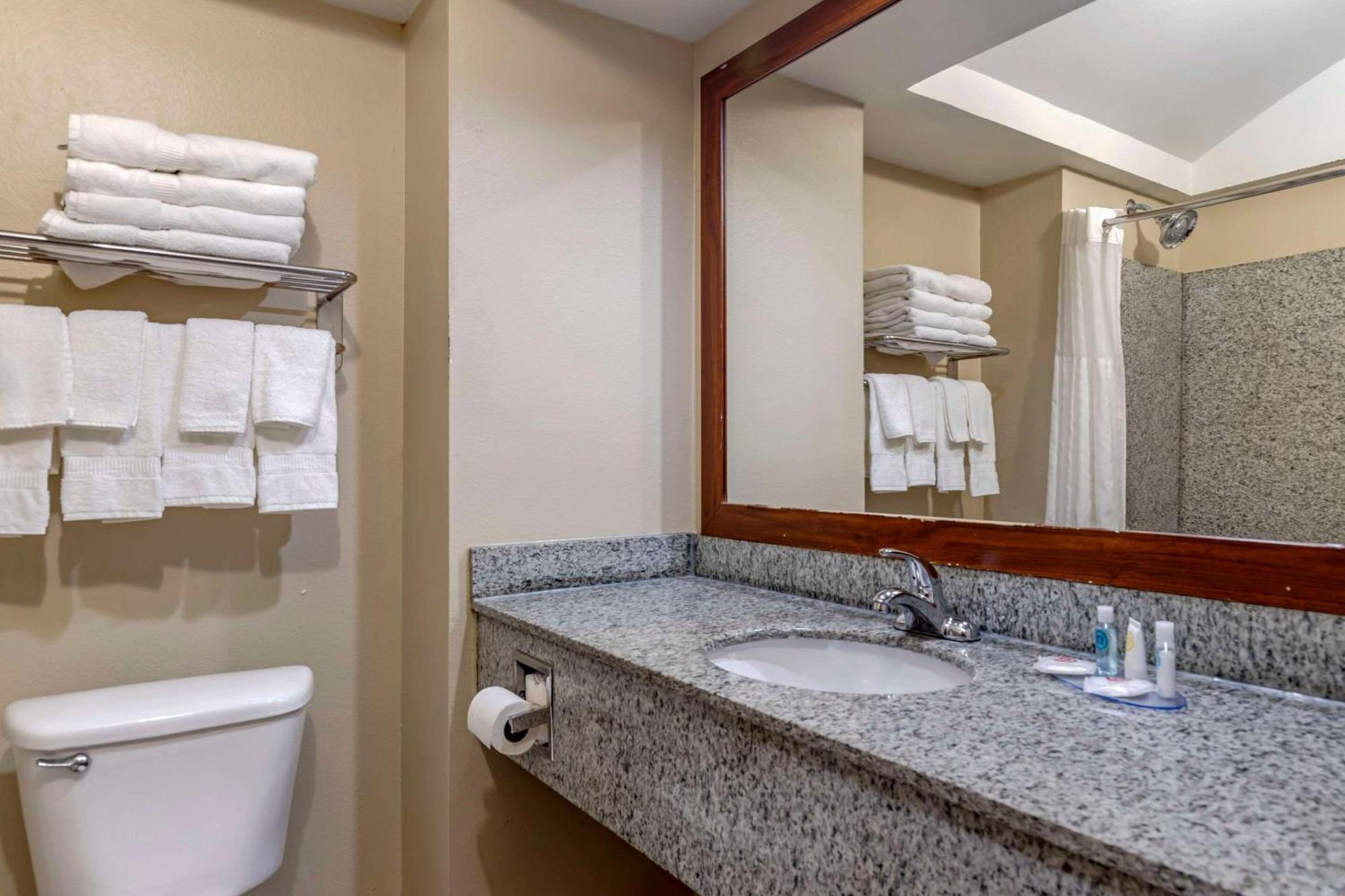 Comfort Inn & Suites Сегин Экстерьер фото