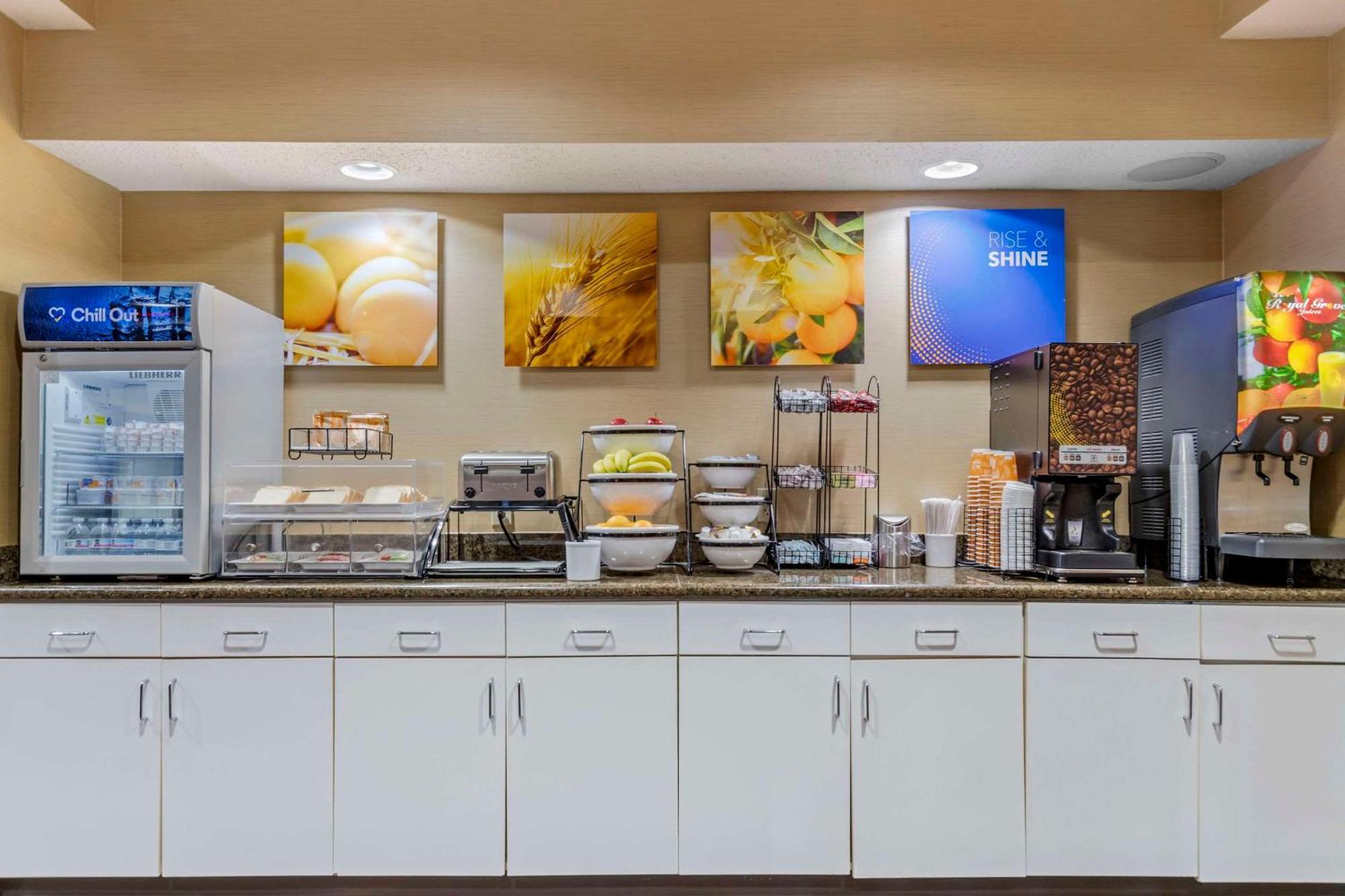 Comfort Inn & Suites Сегин Экстерьер фото
