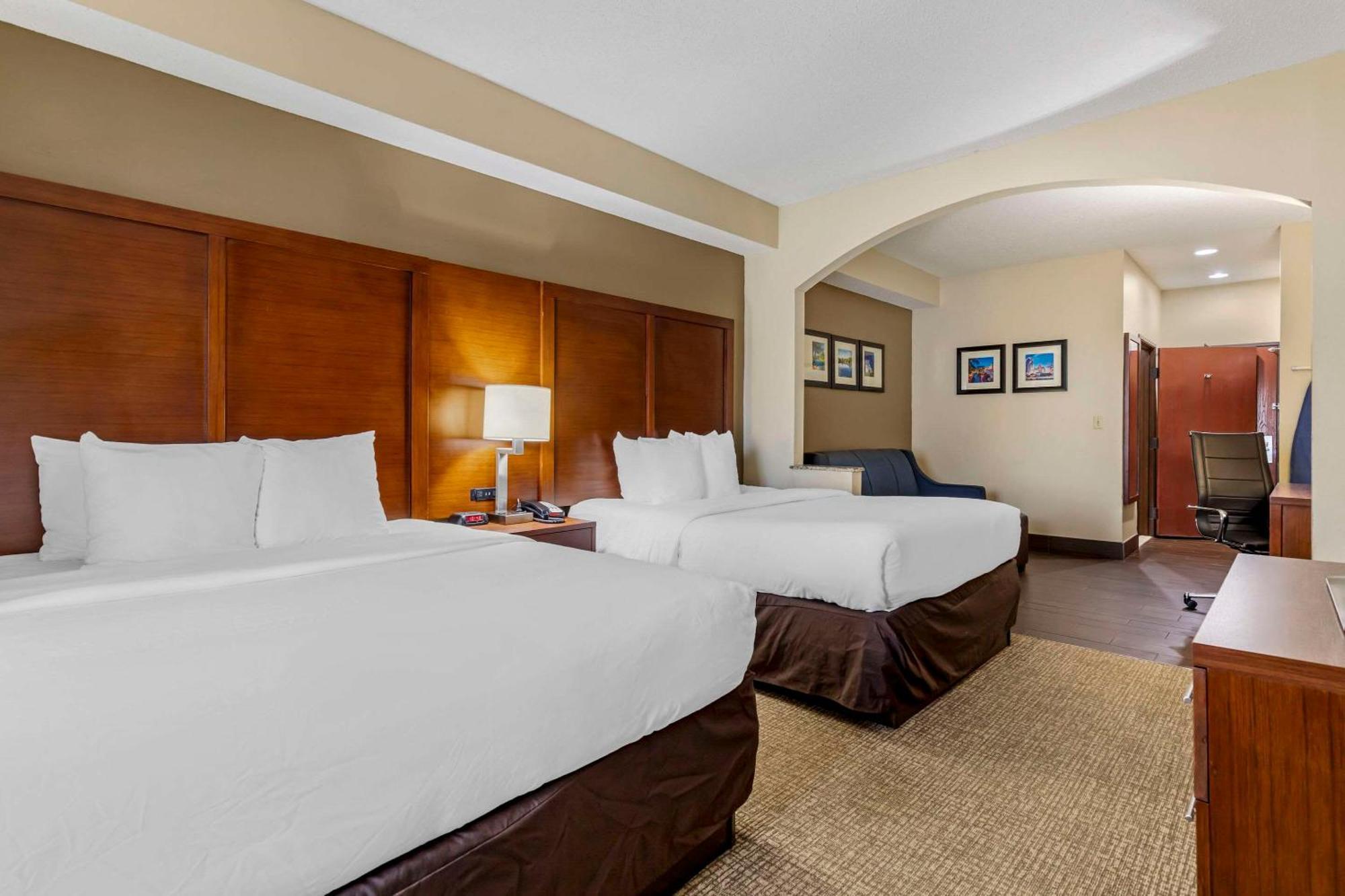 Comfort Inn & Suites Сегин Экстерьер фото