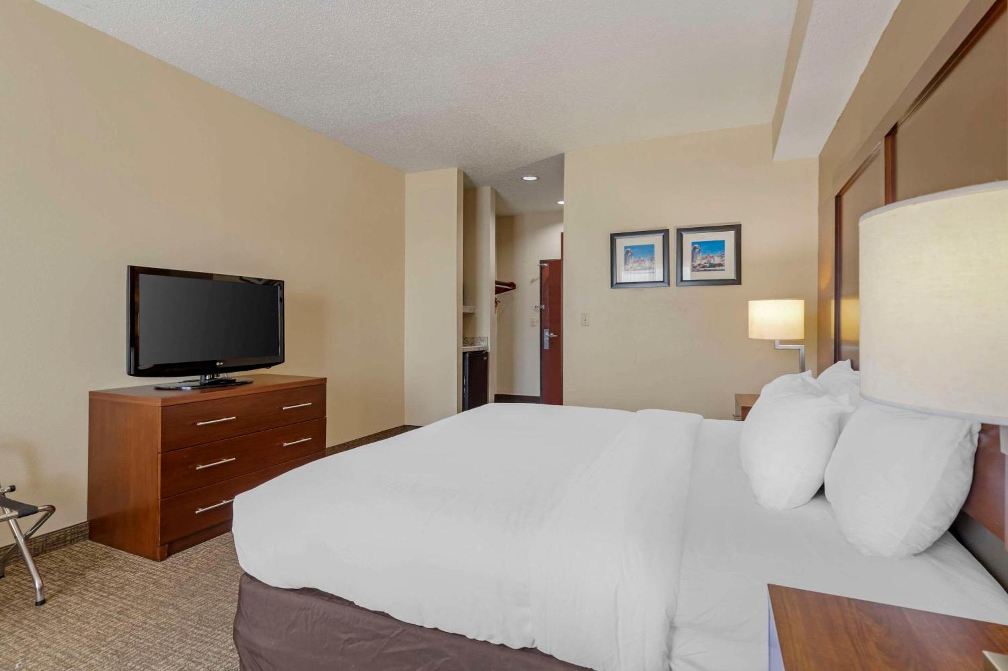 Comfort Inn & Suites Сегин Экстерьер фото