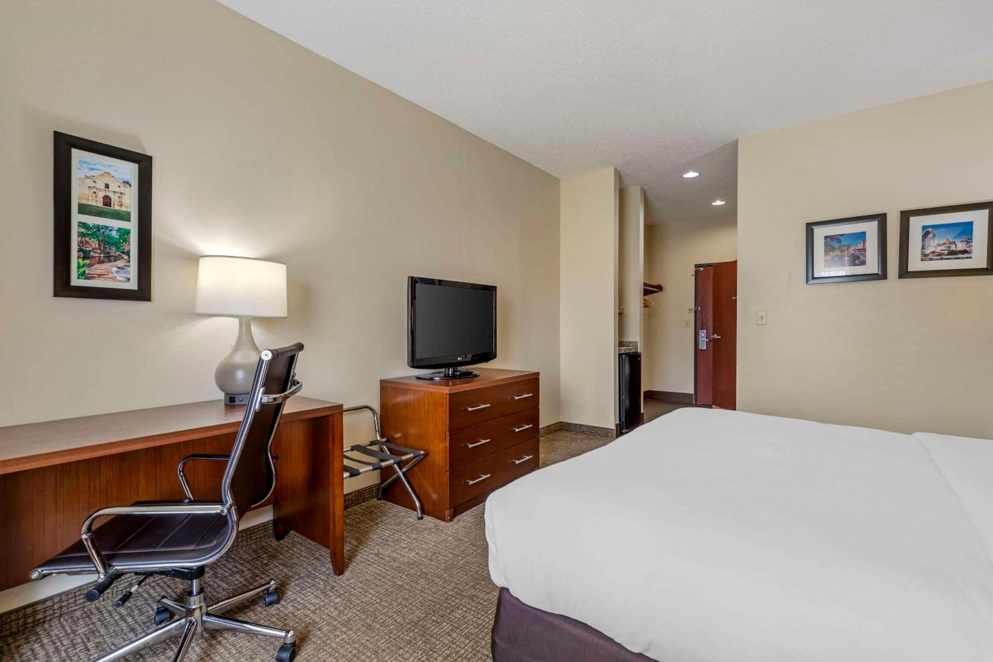 Comfort Inn & Suites Сегин Экстерьер фото