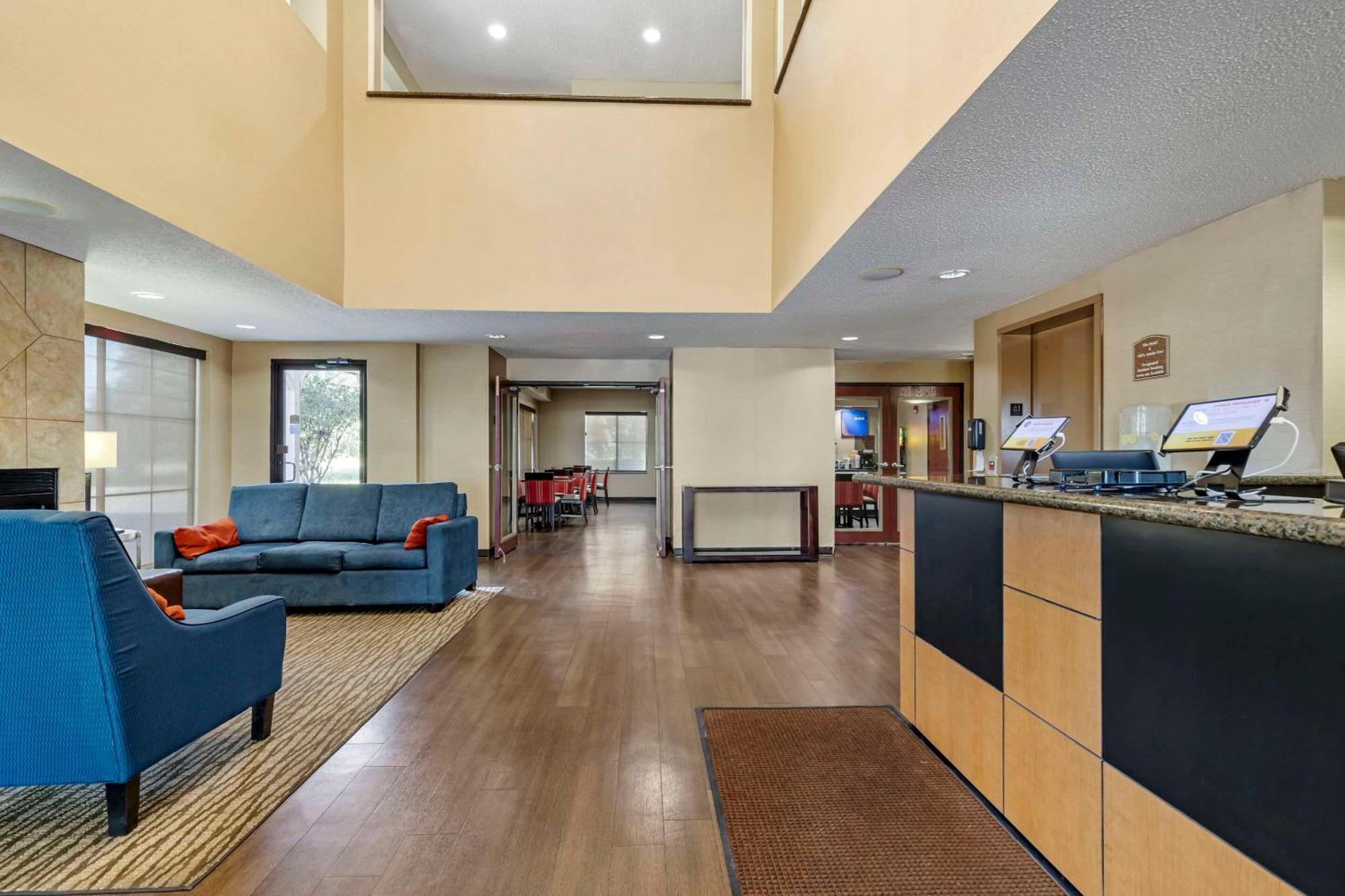 Comfort Inn & Suites Сегин Экстерьер фото